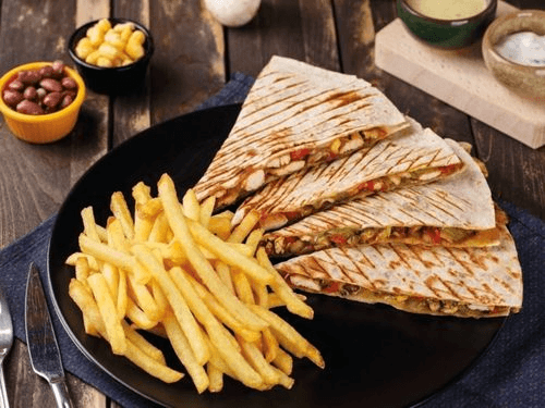 TAVUKLU QUESADILLA